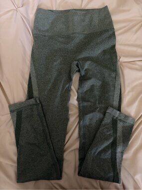BETTER BODIES Gray Seamless Active Leggings